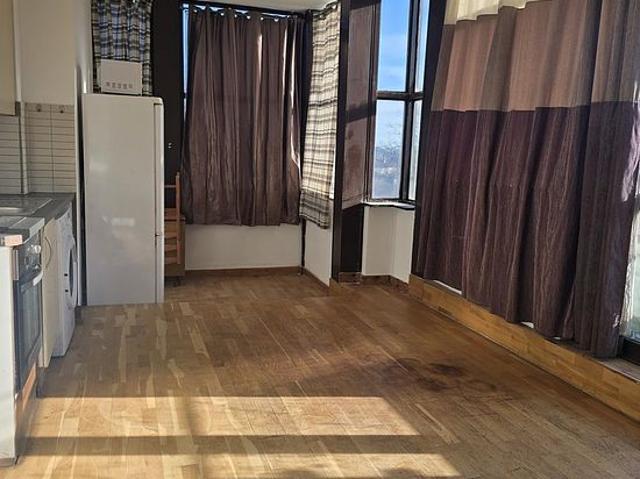 1 bedroom flat in Harrow