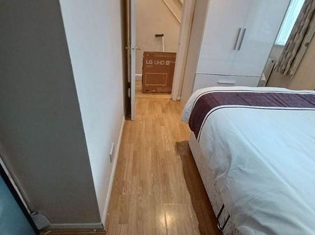 1 bedroom flat in Harrow