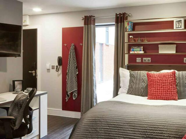 1 bedroom flat in Leeds