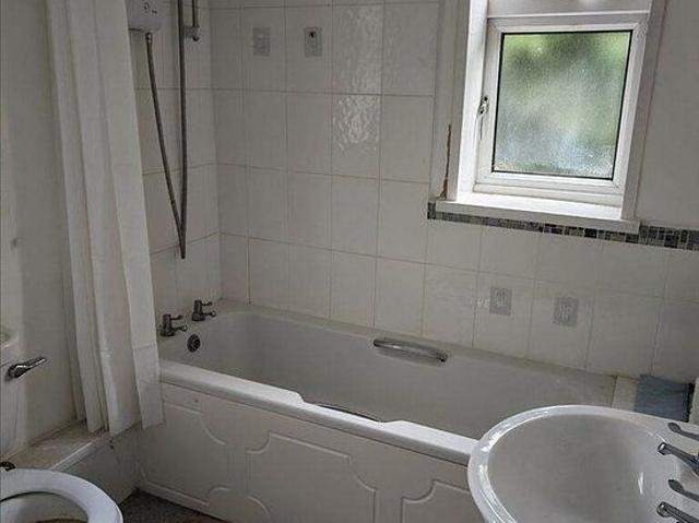 1 bedroom flat in Leeds
