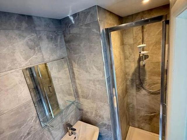 1 bedroom flat in Leeds