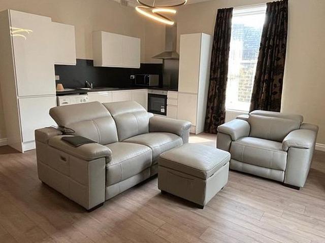 1 bedroom flat in Leeds