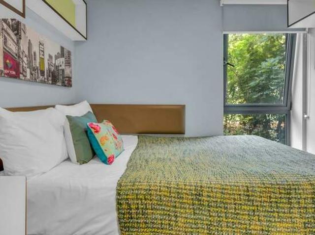 1 bedroom flat in Leeds