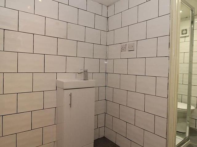 1 bedroom flat in Leeds