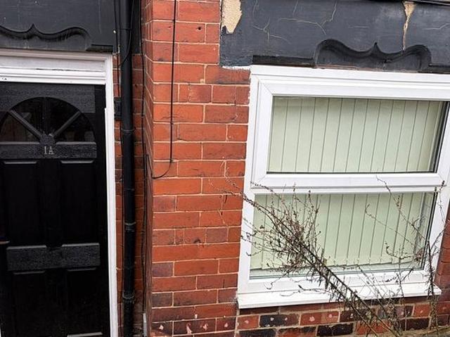 1 bedroom flat in Leeds