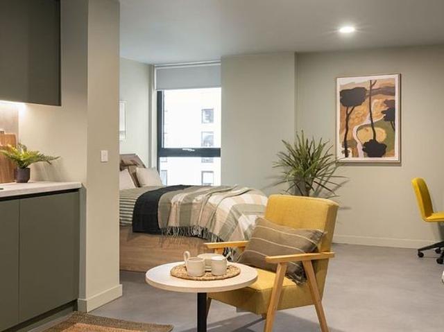 1 bedroom flat in Leeds