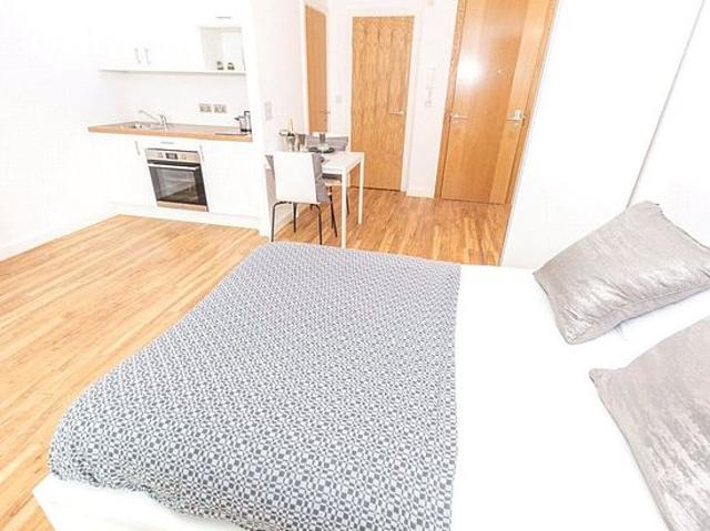 1 bedroom flat in Liverpool