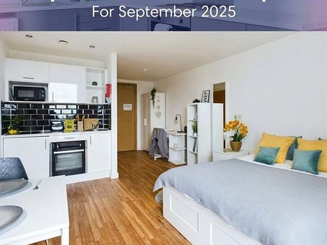 1 bedroom flat in Liverpool