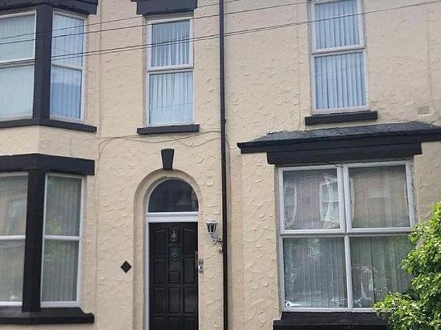 1 bedroom flat in Liverpool