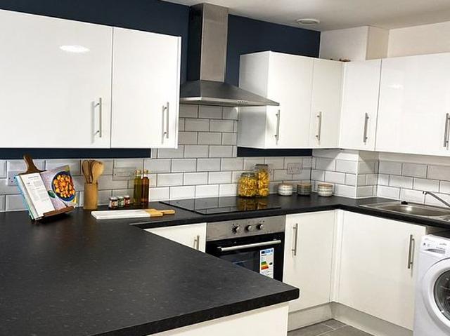 1 bedroom flat in Liverpool