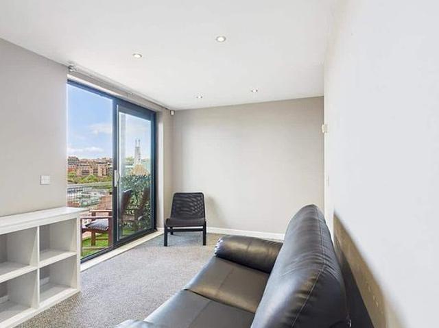 1 bedroom flat in Liverpool