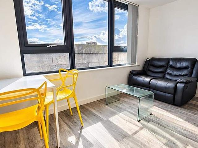 1 bedroom flat in Liverpool