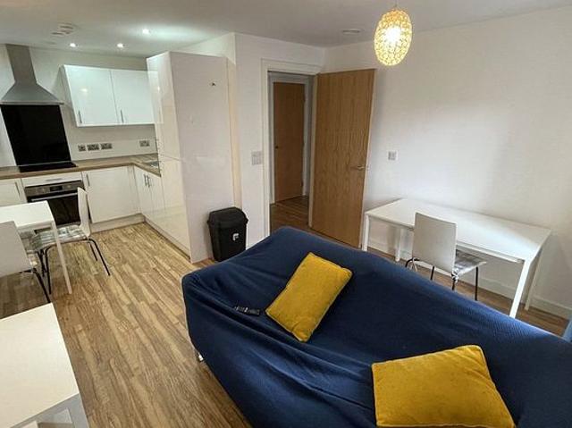 1 bedroom flat in Liverpool