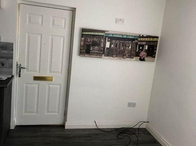 1 bedroom flat in Liverpool