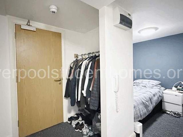 1 bedroom flat in Liverpool