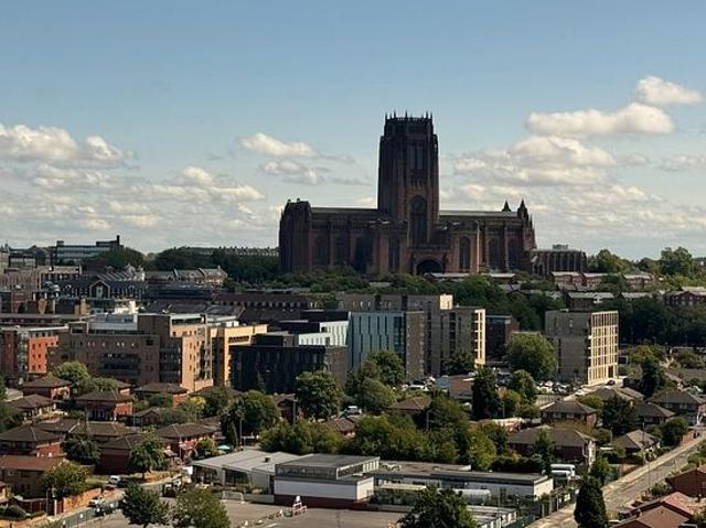 1 bedroom flat in Liverpool