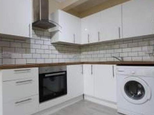 1 bedroom flat in London