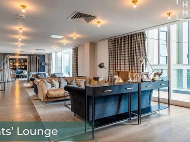 1 bedroom flat in London