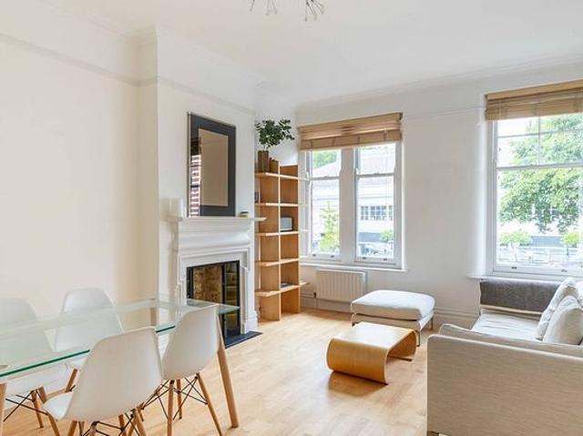 1 bedroom flat in London