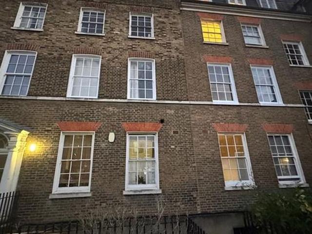 1 bedroom flat in London