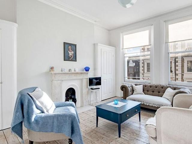 1 bedroom flat in London