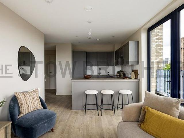 1 bedroom flat in London