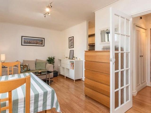 1 bedroom flat in London