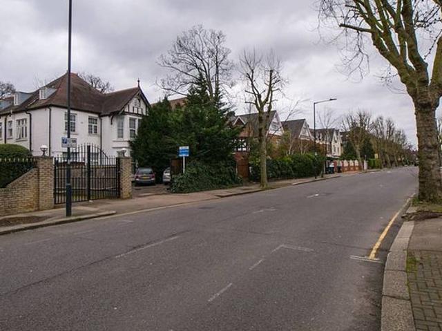 1 bedroom flat in London