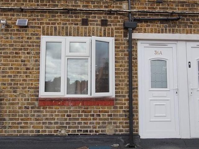 1 bedroom flat in London