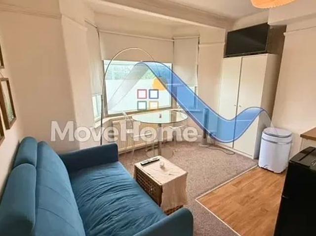 1 bedroom flat in London