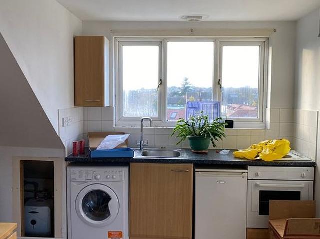 1 bedroom flat in London