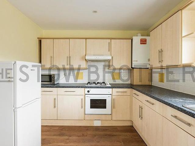1 bedroom flat in London