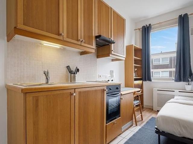 1 bedroom flat in London
