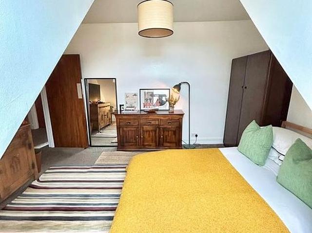 1 bedroom flat in London