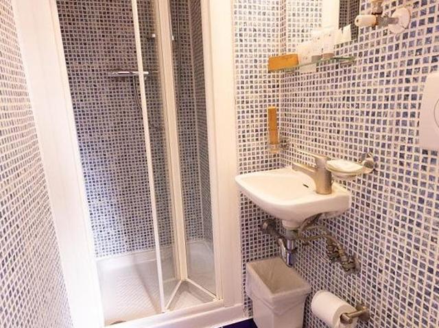 1 bedroom flat in London