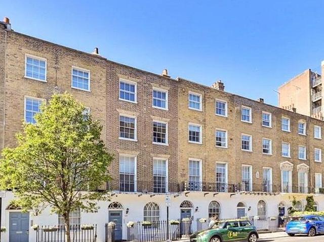 1 bedroom flat in London