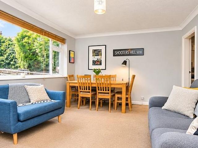 1 bedroom flat in London
