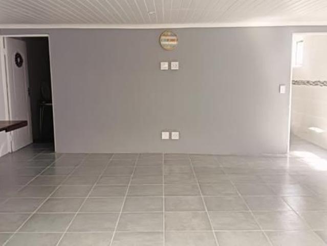 1 Bedroom Flat in Mountview