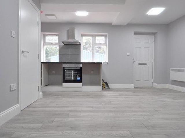 1 bedroom flat in Orpington