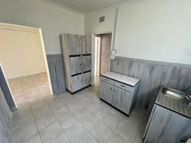 1 Bedroom Flat in Parys