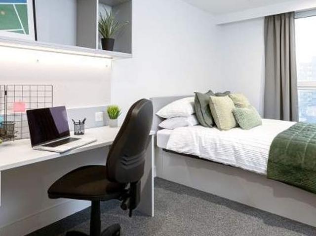 1 bedroom flat in Sheffield