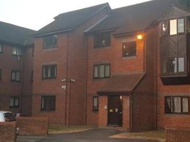 1 bedroom flat in Southall