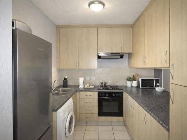 1 Bedroom Flat in Sunninghill