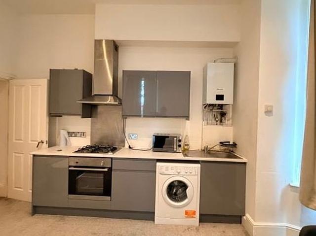 1 bedroom flat in Surbiton