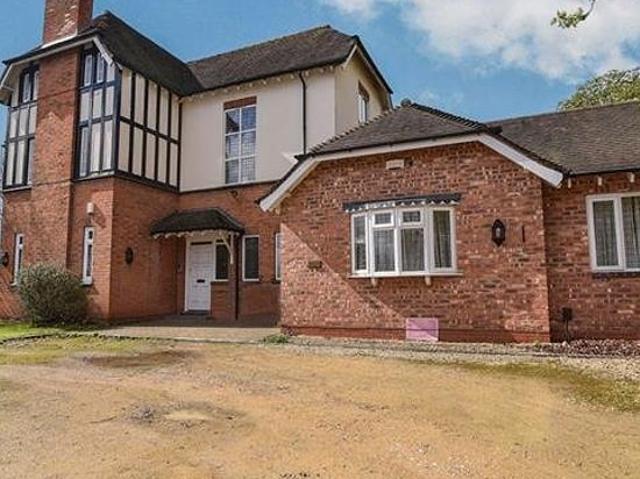 1 bedroom flat in Sutton Coldfield