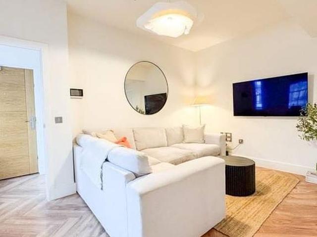 1 bedroom flat in Sutton Coldfield