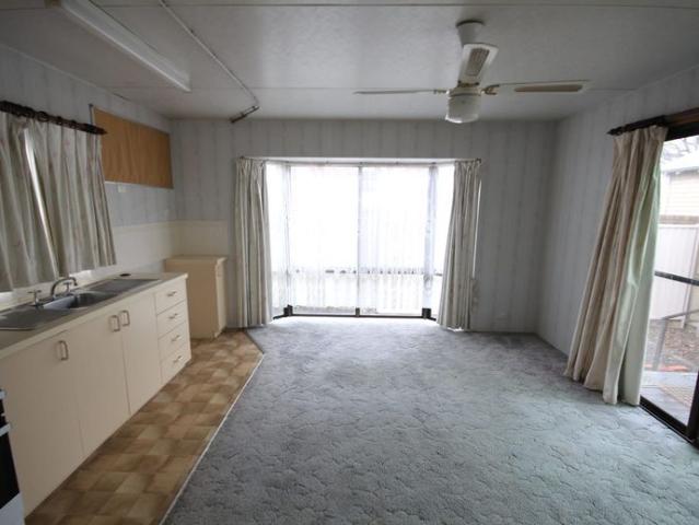1 Bedroom Flat No Bills!