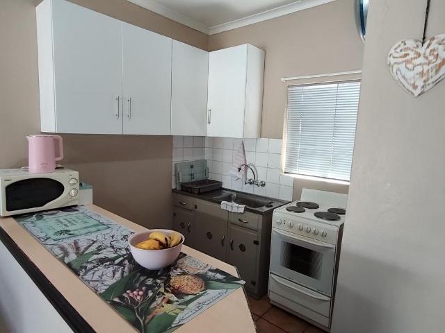 1 Bedroom flat rented in Gardeniapark, Bloemfontein
