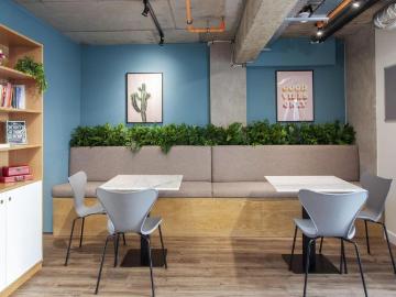 Newington, London, Greater London - Equipped kitchen