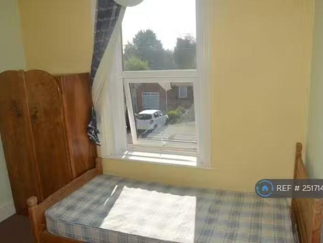 1 bedroom flat share for rent in Talbot Road, Bournemouth, BH9